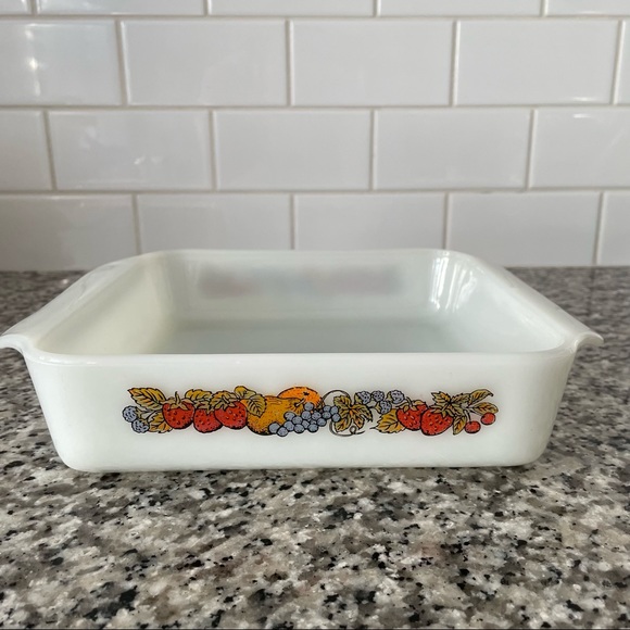 Vintage Anchor Hocking Fire King Square Milk Glass 1970s Dish Fruit Harvest - Picture 1 of 9